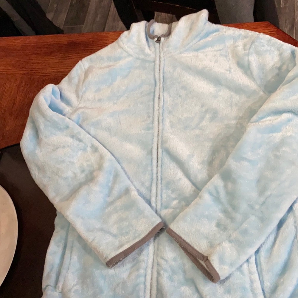 No Boundaries women’s plush fleece jacket